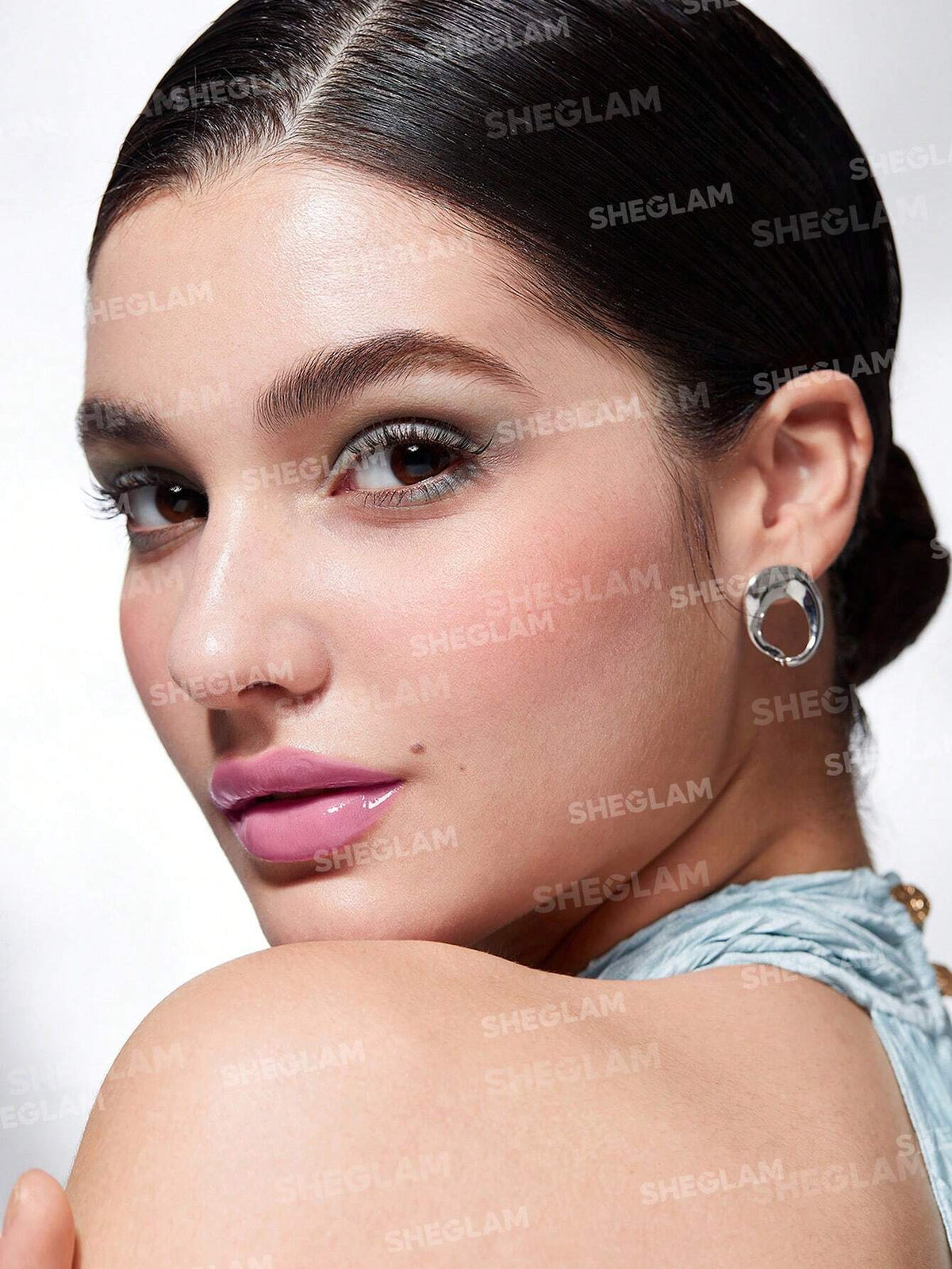 Pout-Perfect Shine Lip Plumper | SHEGLAM