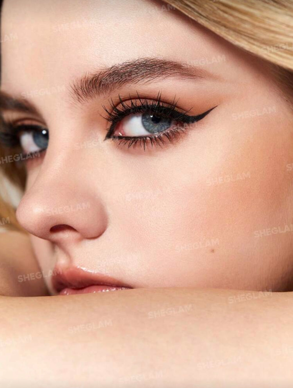 Intensify Smudge-Proof Eyeliner Gel | SHEGLAM