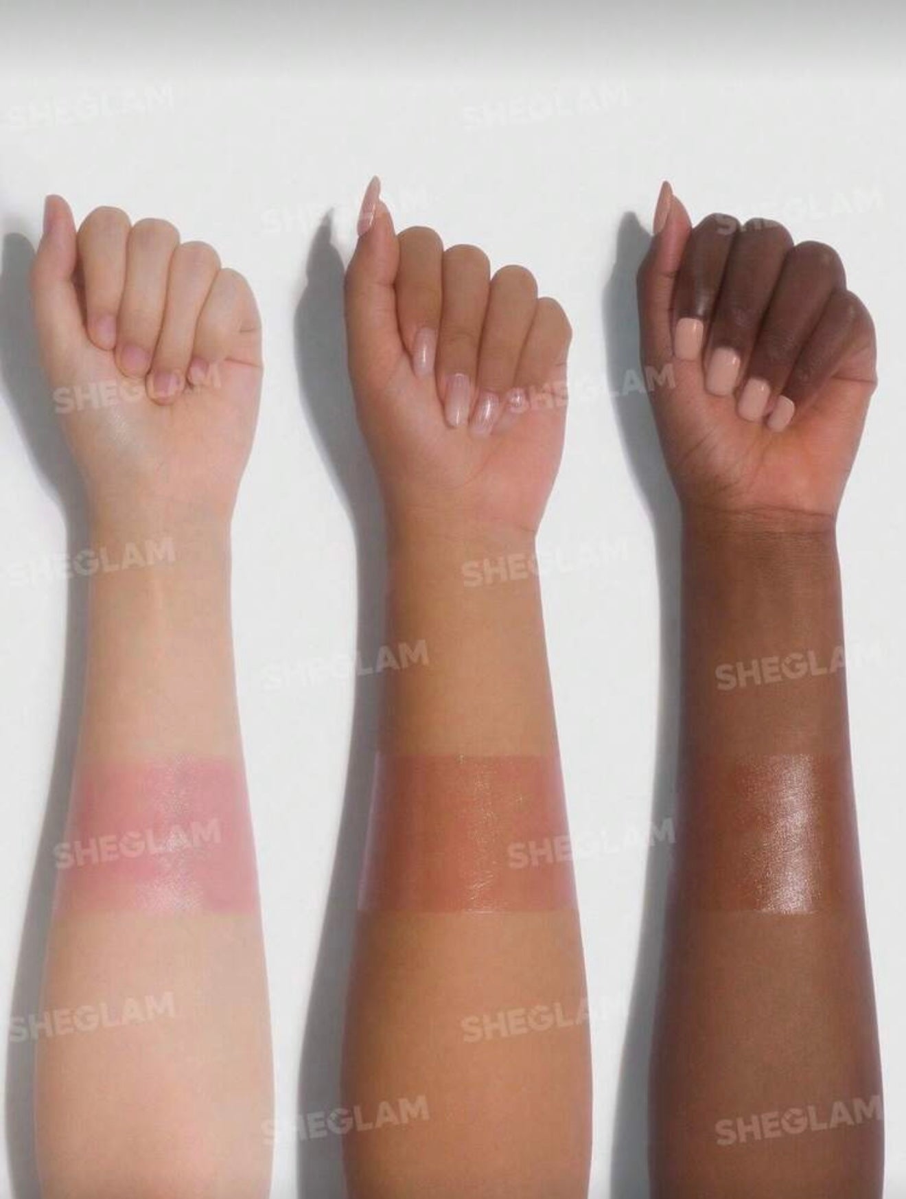 CATWOMAN™ | Black Cat Color-Changing Blush | SHEGLAM